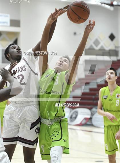 Thumbnail 3 in Cimarron-Memorial vs. Urspring -Germany (Rancho Mirage Holiday Invitational) photogallery.