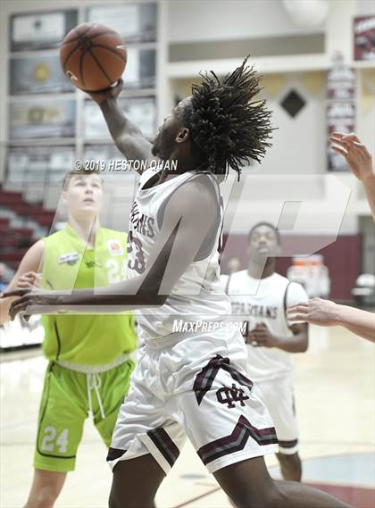 Thumbnail 2 in Cimarron-Memorial vs. Urspring -Germany (Rancho Mirage Holiday Invitational) photogallery.