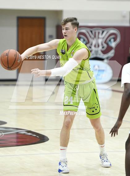 Thumbnail 2 in Cimarron-Memorial vs. Urspring -Germany (Rancho Mirage Holiday Invitational) photogallery.
