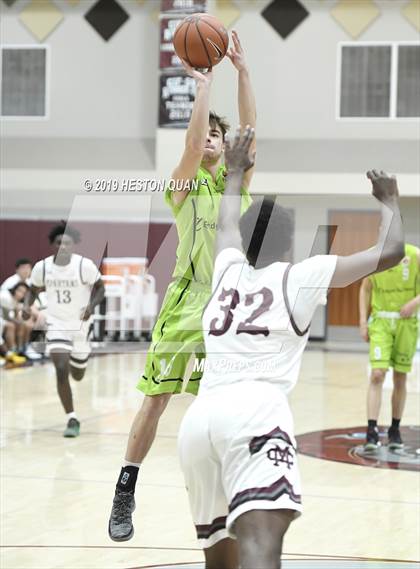 Thumbnail 2 in Cimarron-Memorial vs. Urspring -Germany (Rancho Mirage Holiday Invitational) photogallery.