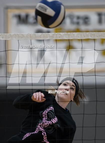 Thumbnail 3 in Lassen @ University Prep photogallery.