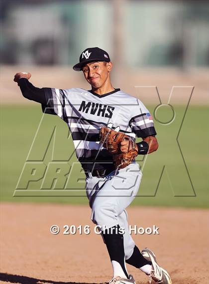Thumbnail 2 in Mountain View vs. Rio Rico (Lancer Baseball Classic) photogallery.