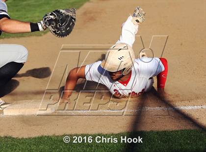 Thumbnail 2 in Mountain View vs. Rio Rico (Lancer Baseball Classic) photogallery.