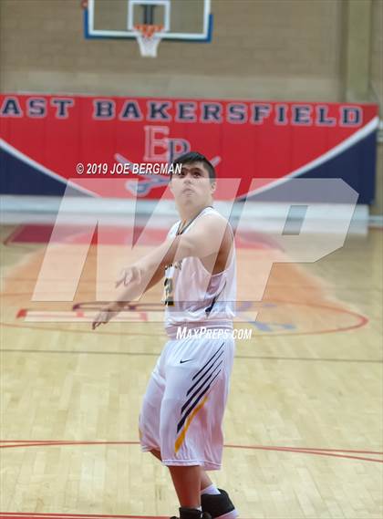 Thumbnail 3 in Kennedy vs. Shafter (Ralph Krave Memorial Tournament) photogallery.
