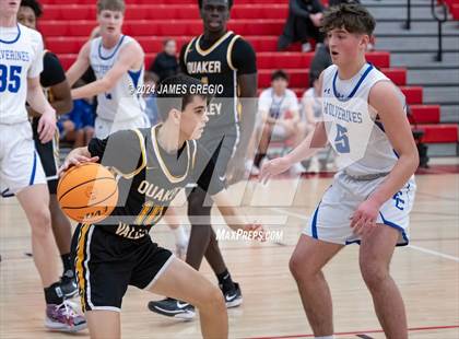 Thumbnail 3 in Ellwood City vs. Quaker Valley photogallery.