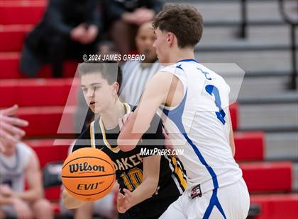 Thumbnail 1 in Ellwood City vs. Quaker Valley photogallery.