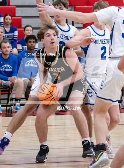 Thumbnail 3 in Ellwood City vs. Quaker Valley photogallery.