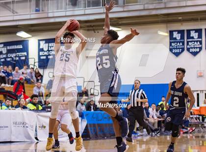 Thumbnail 2 in Koinonia Academy vs. Our Savior New American (Metro Classic) photogallery.