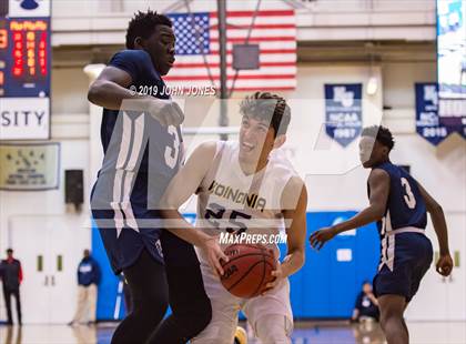 Thumbnail 1 in Koinonia Academy vs. Our Savior New American (Metro Classic) photogallery.