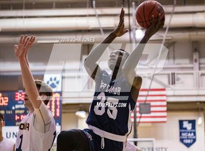 Thumbnail 1 in Koinonia Academy vs. Our Savior New American (Metro Classic) photogallery.