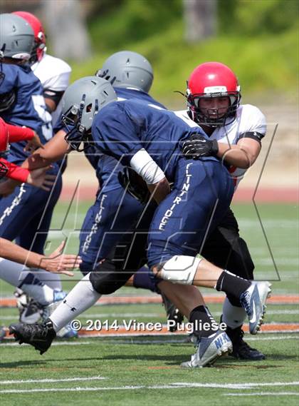 Thumbnail 2 in Mountain Empire vs. Flintridge Prep photogallery.