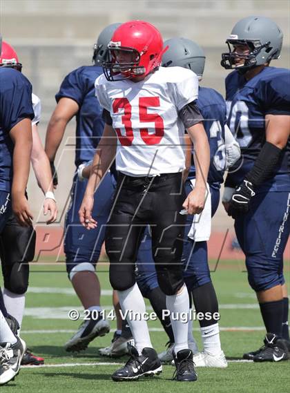 Thumbnail 2 in Mountain Empire vs. Flintridge Prep photogallery.