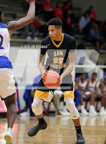 Thumbnail 1 in Sam Houston vs. Fort Bend Elkins (McDonald's Texas Invitational) photogallery.