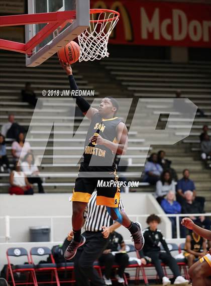 Thumbnail 3 in Sam Houston vs. Fort Bend Elkins (McDonald's Texas Invitational) photogallery.