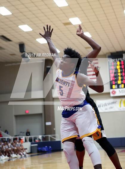Thumbnail 3 in Sam Houston vs. Fort Bend Elkins (McDonald's Texas Invitational) photogallery.