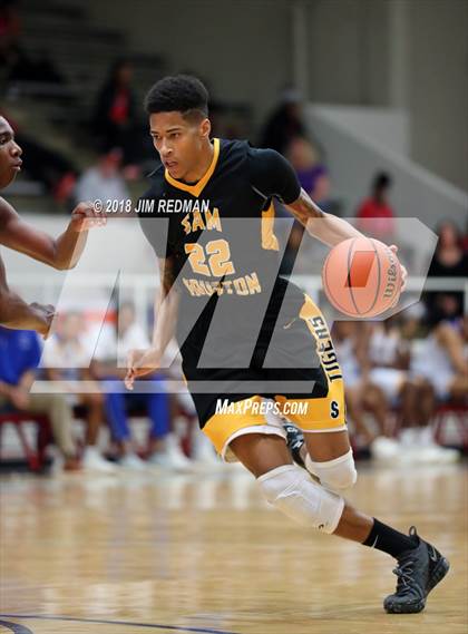 Thumbnail 2 in Sam Houston vs. Fort Bend Elkins (McDonald's Texas Invitational) photogallery.