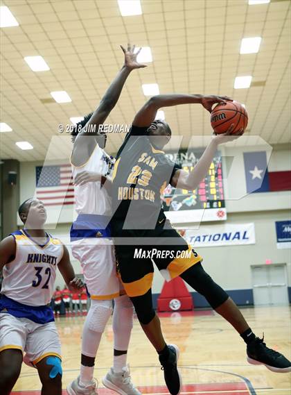 Thumbnail 1 in Sam Houston vs. Fort Bend Elkins (McDonald's Texas Invitational) photogallery.