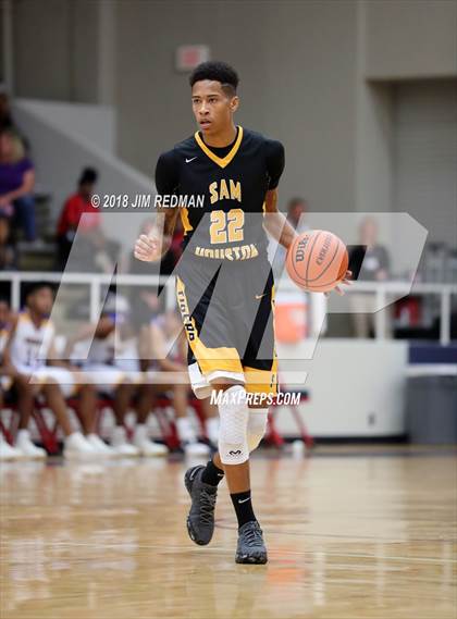 Thumbnail 1 in Sam Houston vs. Fort Bend Elkins (McDonald's Texas Invitational) photogallery.