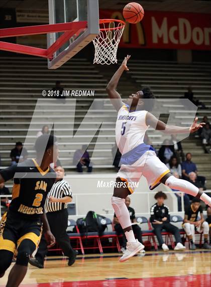 Thumbnail 3 in Sam Houston vs. Fort Bend Elkins (McDonald's Texas Invitational) photogallery.