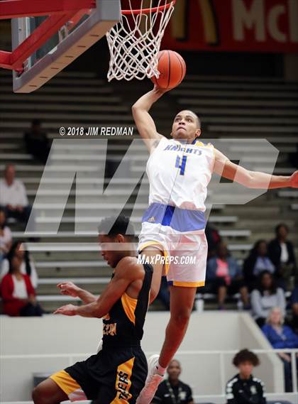 Thumbnail 2 in Sam Houston vs. Fort Bend Elkins (McDonald's Texas Invitational) photogallery.