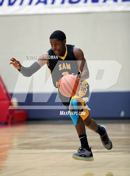 Thumbnail 1 in Sam Houston vs. Fort Bend Elkins (McDonald's Texas Invitational) photogallery.