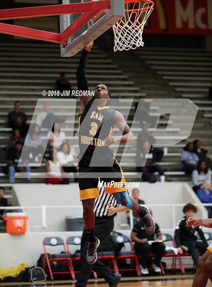 Thumbnail 2 in Sam Houston vs. Fort Bend Elkins (McDonald's Texas Invitational) photogallery.