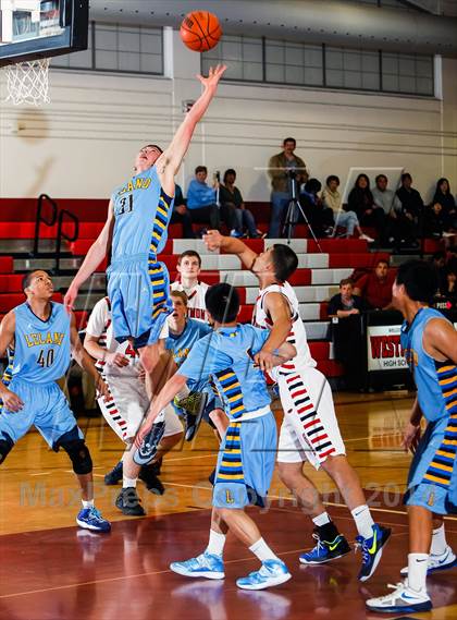 Thumbnail 3 in Westmont vs. Leland photogallery.