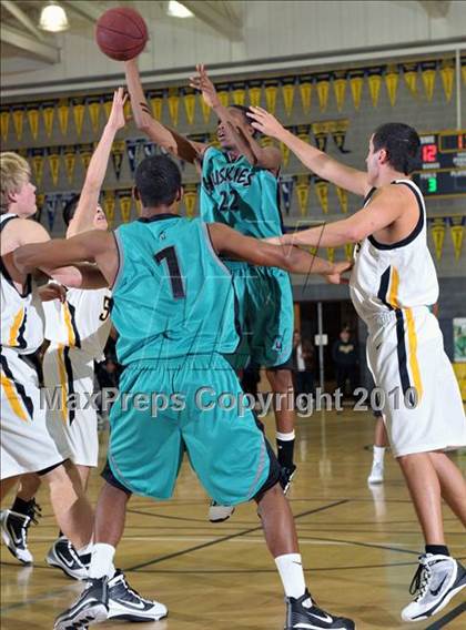 Thumbnail 2 in Del Oro vs. Sheldon (Common Good Classic) photogallery.
