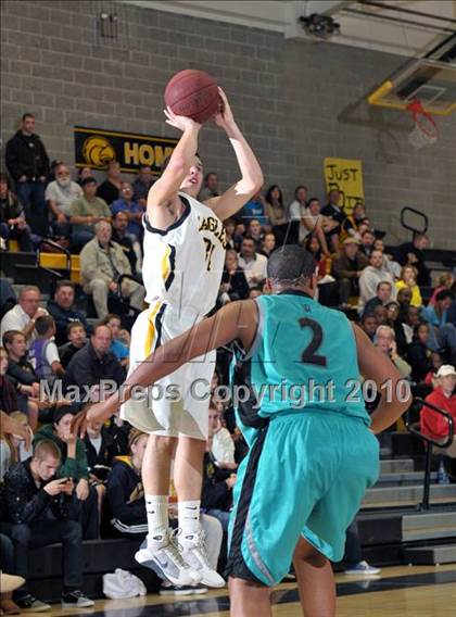 Thumbnail 3 in Del Oro vs. Sheldon (Common Good Classic) photogallery.