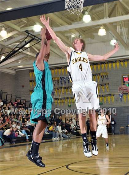 Thumbnail 2 in Del Oro vs. Sheldon (Common Good Classic) photogallery.