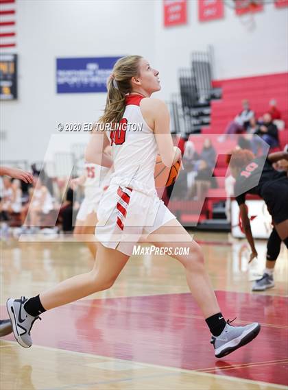 Thumbnail 1 in Alexander @ Cherokee photogallery.