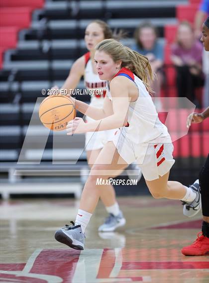 Thumbnail 2 in Alexander @ Cherokee photogallery.