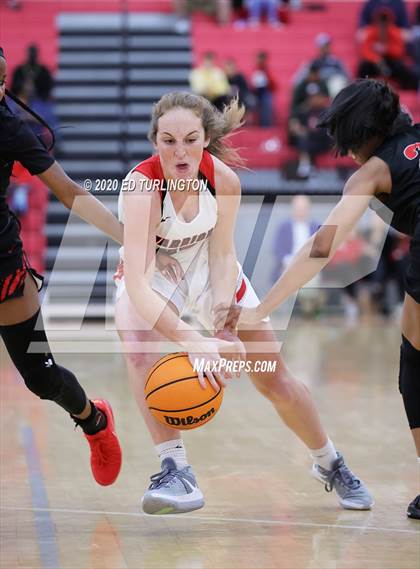 Thumbnail 3 in Alexander @ Cherokee photogallery.