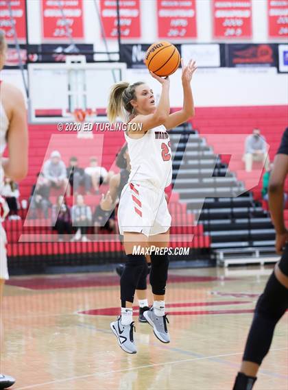 Thumbnail 1 in Alexander @ Cherokee photogallery.