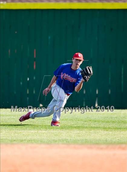 Thumbnail 2 in Pearland vs Dulles (Alvin Tournament) photogallery.