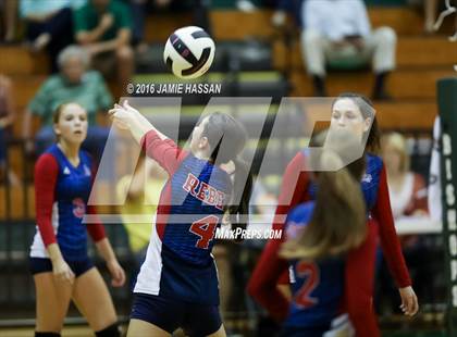 Thumbnail 3 in Strom Thurmond vs Bishop England (SCHSL 2nd Round)  photogallery.