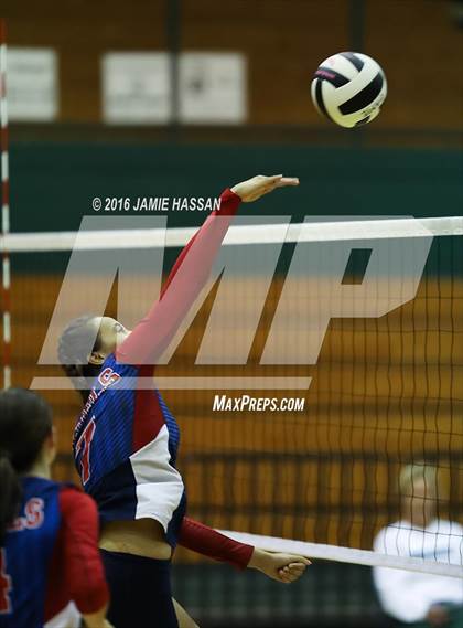 Thumbnail 3 in Strom Thurmond vs Bishop England (SCHSL 2nd Round)  photogallery.