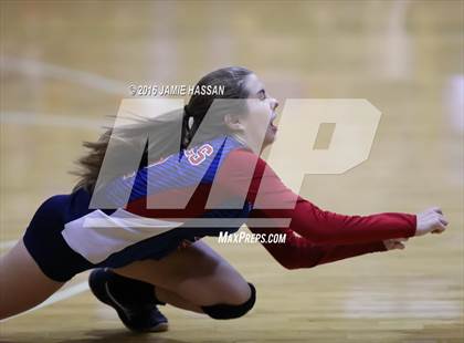 Thumbnail 3 in Strom Thurmond vs Bishop England (SCHSL 2nd Round)  photogallery.
