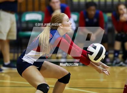 Thumbnail 2 in Strom Thurmond vs Bishop England (SCHSL 2nd Round)  photogallery.