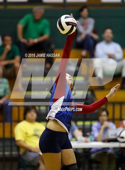 Thumbnail 1 in Strom Thurmond vs Bishop England (SCHSL 2nd Round)  photogallery.