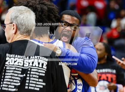 Thumbnail 2 in Duncanville vs. Bellaire (UIL Basketball 6A D1 Final) photogallery.