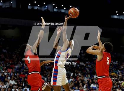 Thumbnail 2 in Duncanville vs. Bellaire (UIL Basketball 6A D1 Final) photogallery.
