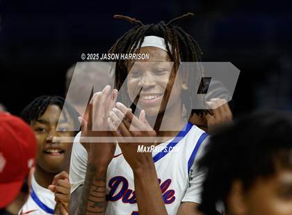 Thumbnail 2 in Duncanville vs. Bellaire (UIL Basketball 6A D1 Final) photogallery.
