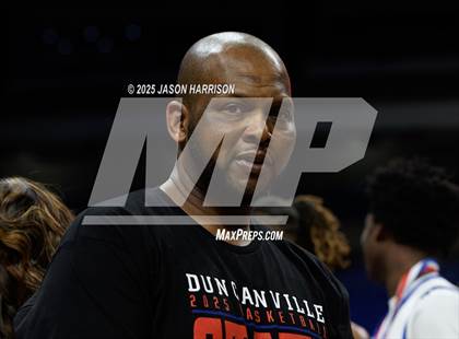 Thumbnail 1 in Duncanville vs. Bellaire (UIL Basketball 6A D1 Final) photogallery.