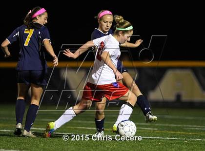 Thumbnail 3 in Victor vs. Fairport (Section 5 Class AA Final) photogallery.
