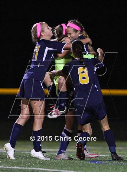 Thumbnail 3 in Victor vs. Fairport (Section 5 Class AA Final) photogallery.