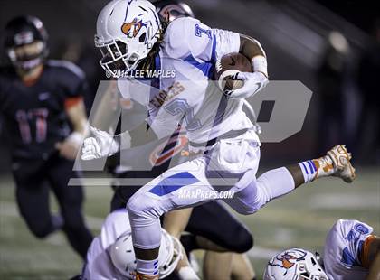Thumbnail 3 in Camas vs. Graham-Kapowsin (WIAA 4A 2nd Round) photogallery.