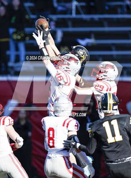 Thumbnail 3 in Roy vs Bountiful (UHSAA 5A Final) photogallery.