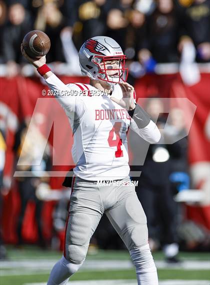 Thumbnail 3 in Roy vs Bountiful (UHSAA 5A Final) photogallery.