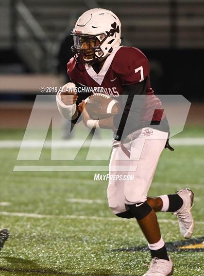 Thumbnail 3 in McQuaid Jesuit vs. Aquinas Institute photogallery.